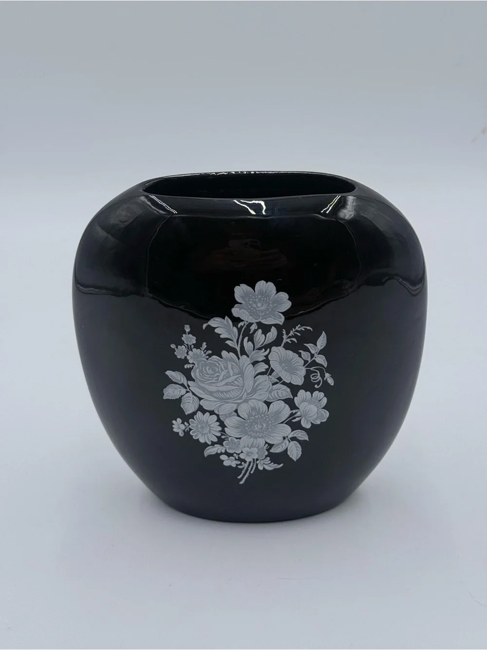 Vintage Ebony Ceramic Japanese Floral Design Bud Vase 7”